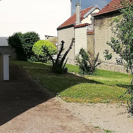 Joli appartement résidentiel à Troyes Exterior foto